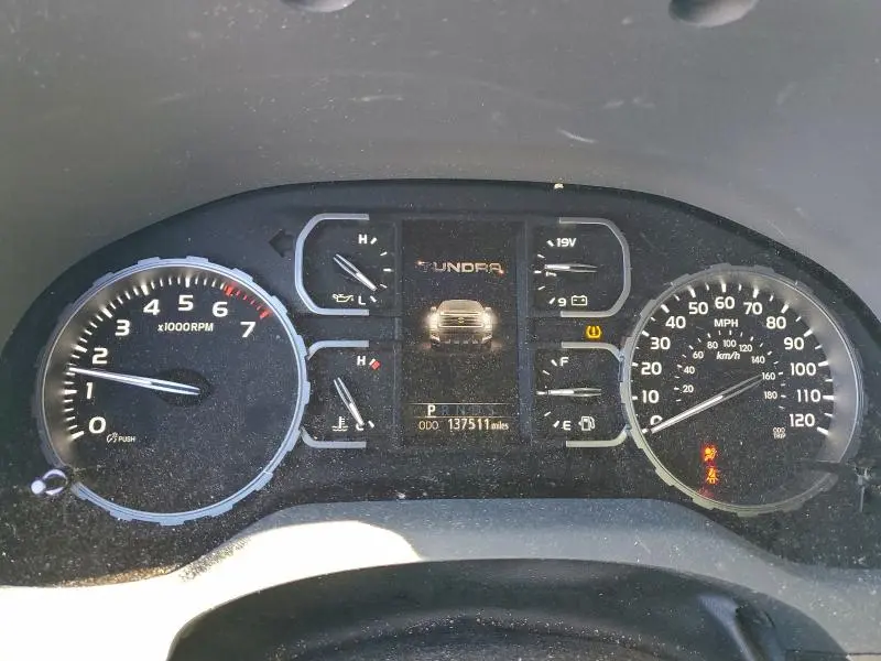 2018 TOYOTA TUNDRA CREWMAX SR5  