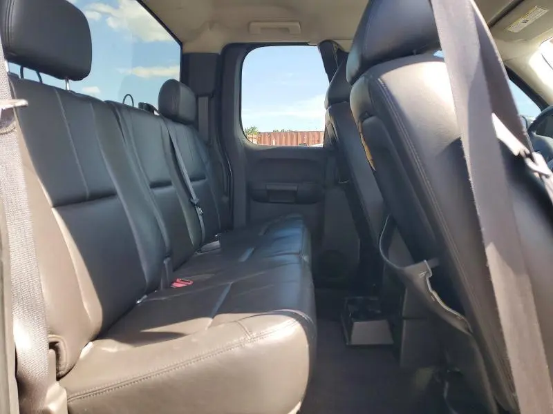 2010 CHEVROLET SILVERADO K1500 LT  