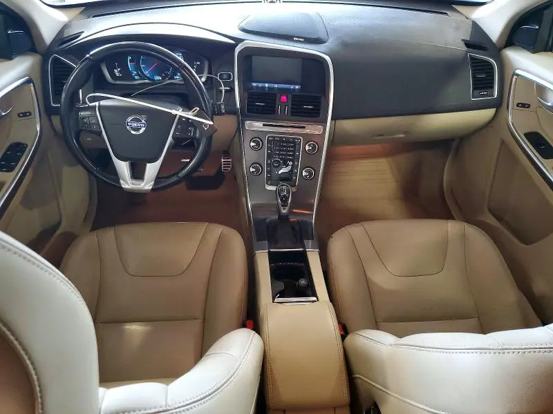 2015 VOLVO XC60 T5 PLATINUM  