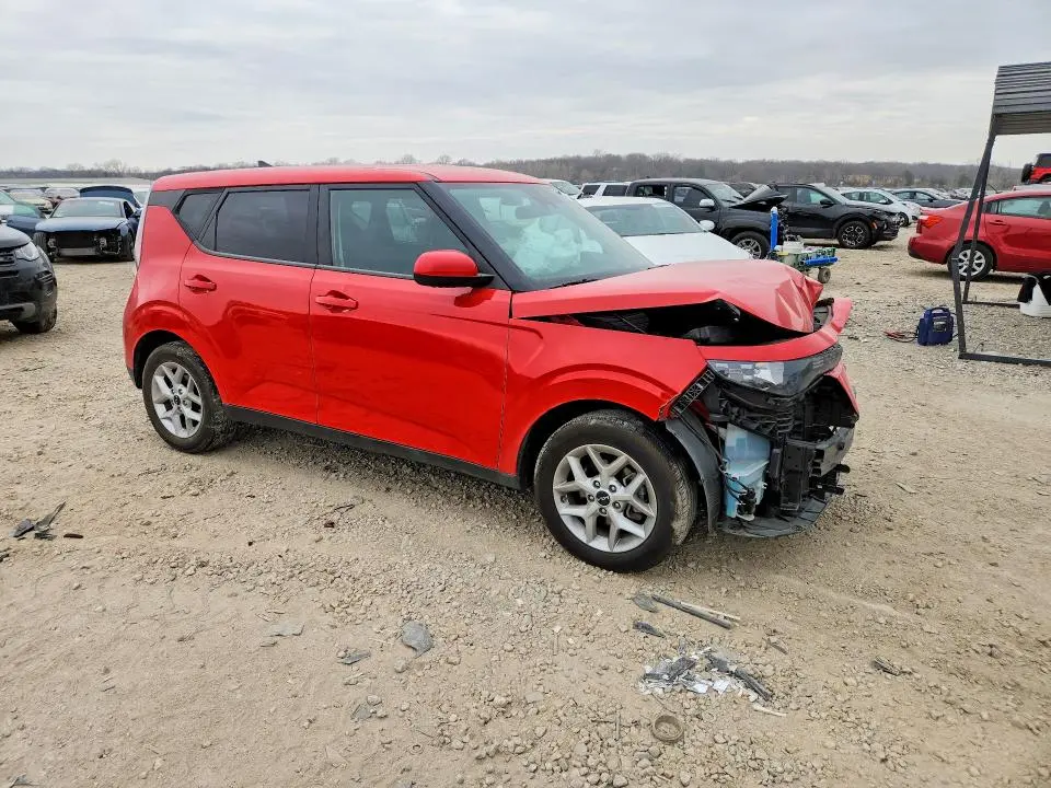 2024 KIA SOUL LX  