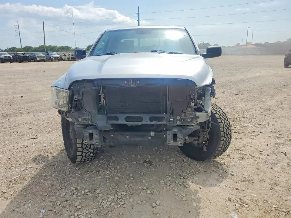 2014 RAM 1500 ST  