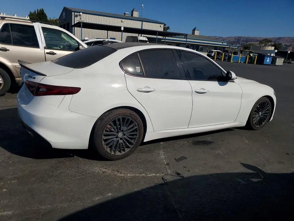 2018 ALFA ROMEO GIULIA TI  