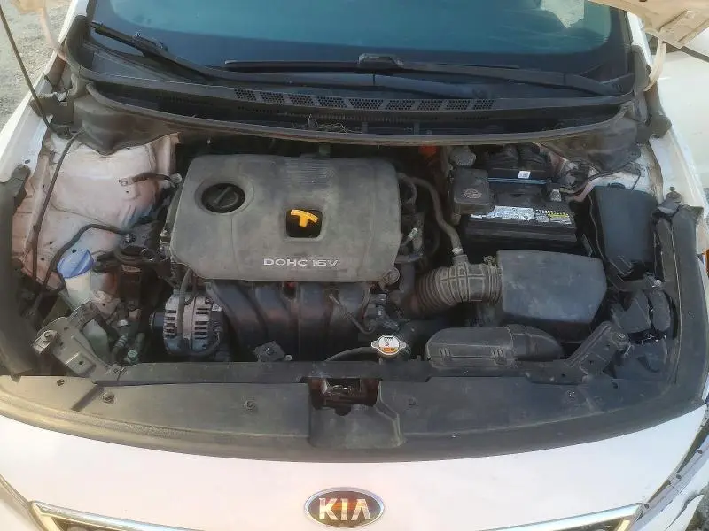 2017 KIA FORTE LX  