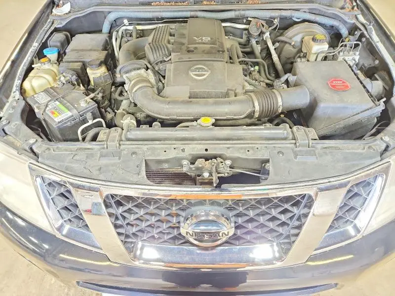 2010 NISSAN PATHFINDER S  