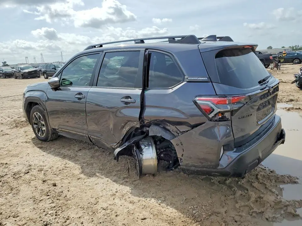 2025 SUBARU FORESTER PREMIUM  