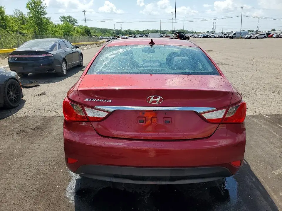 2014 HYUNDAI SONATA GLS  