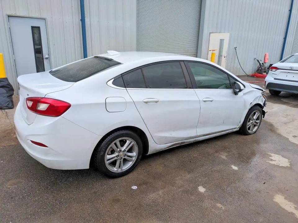2018 CHEVROLET CRUZE LT  