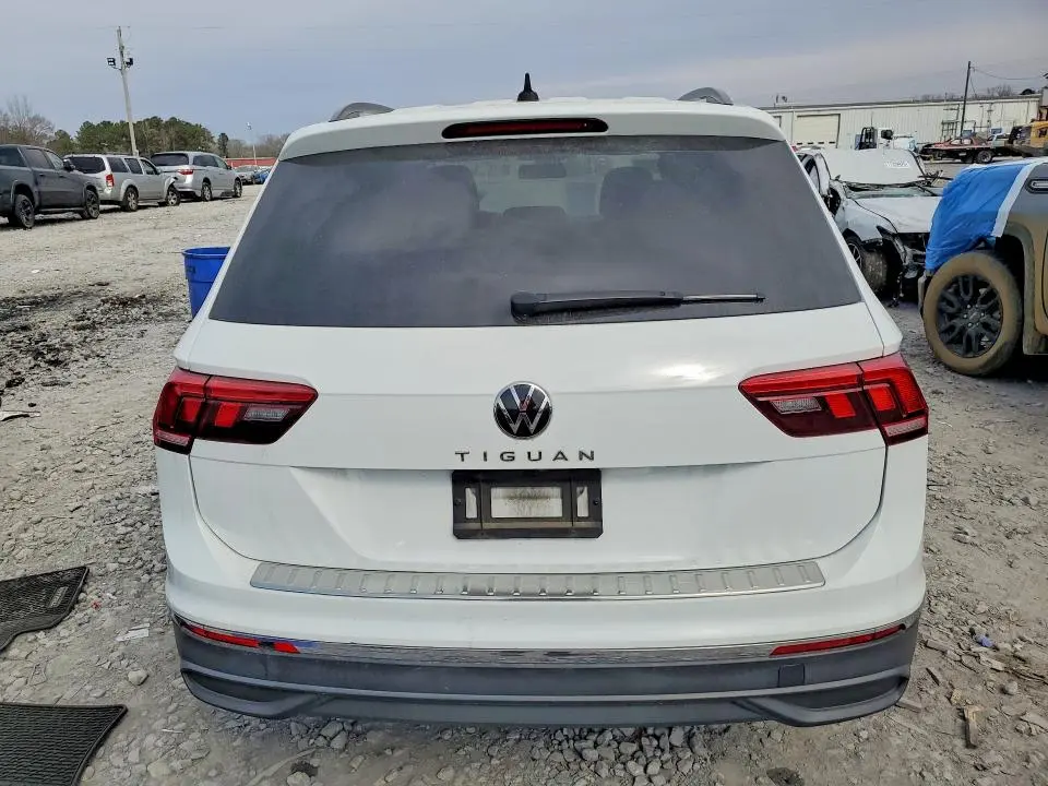 2022 VOLKSWAGEN TIGUAN S  