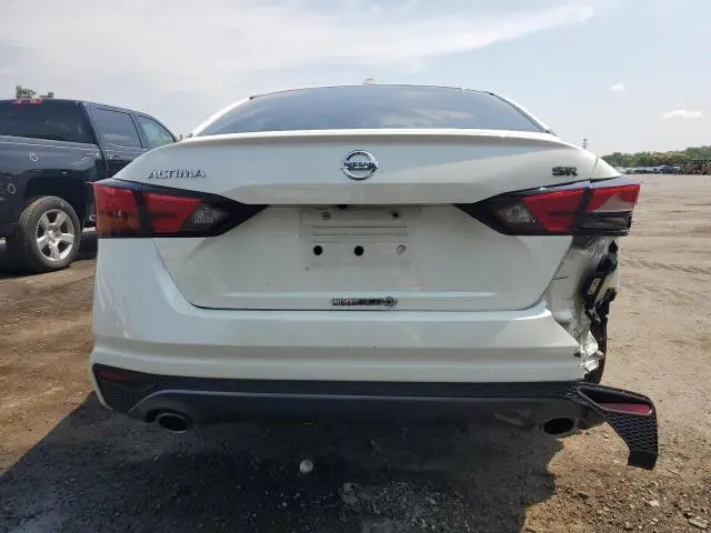 2019 NISSAN ALTIMA SR  