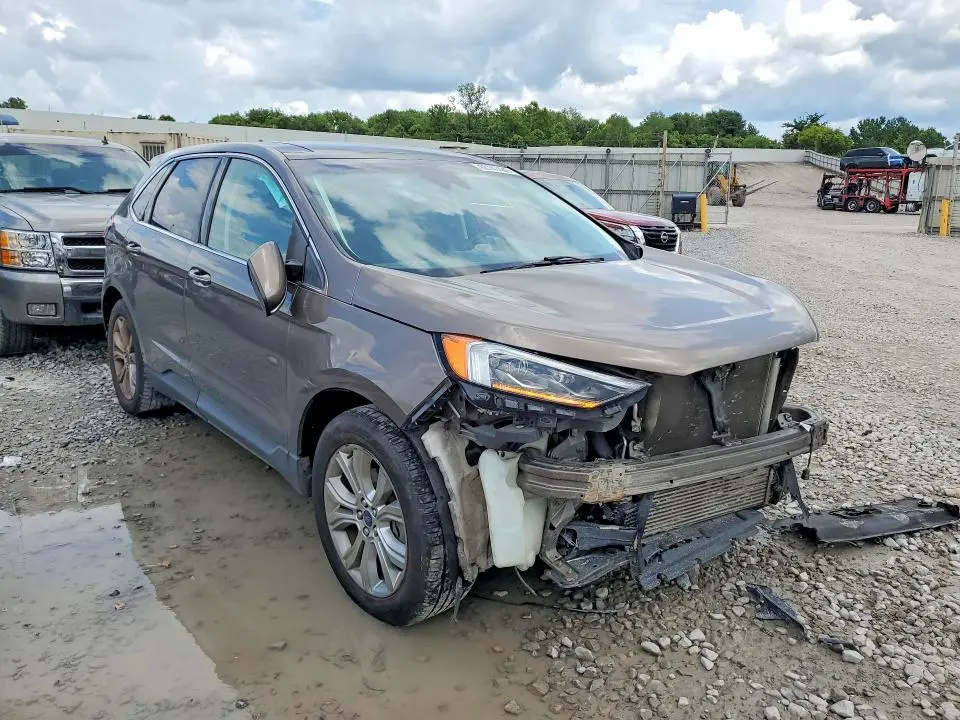 2019 FORD EDGE TITANIUM  