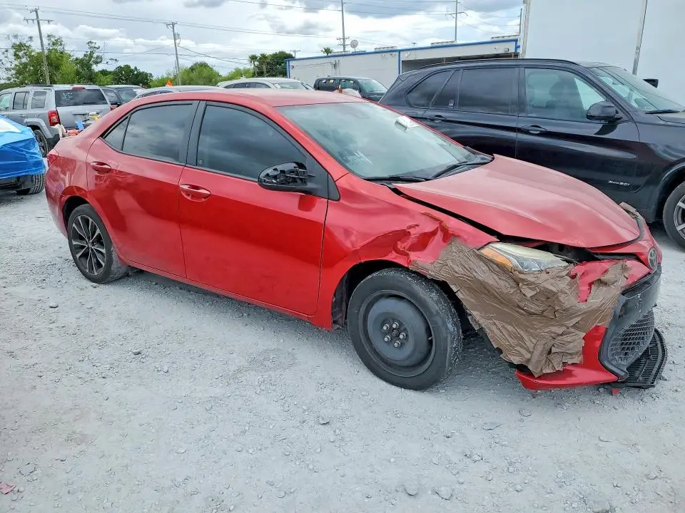 2017 TOYOTA COROLLA SE  