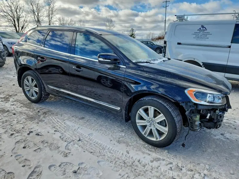 2016 VOLVO XC60 T6 PLATINUM  