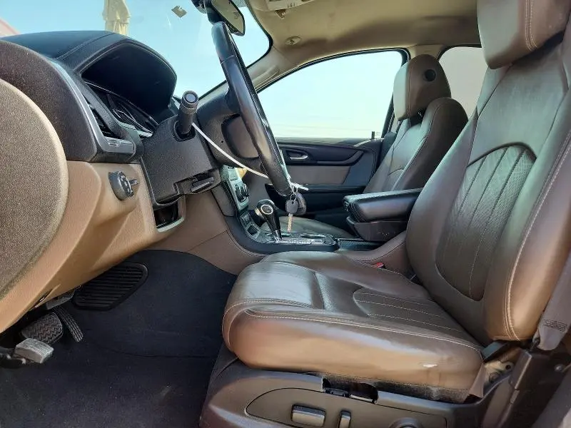 2013 GMC ACADIA SLT-2  