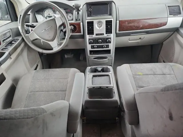 2010 CHRYSLER TOWN & COUNTRY TOURING  