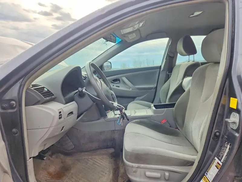 2011 TOYOTA CAMRY LE  