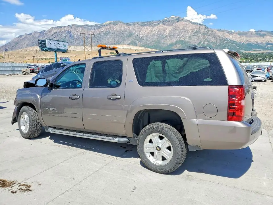 2013 CHEVROLET SUBURBAN K1500 LT  