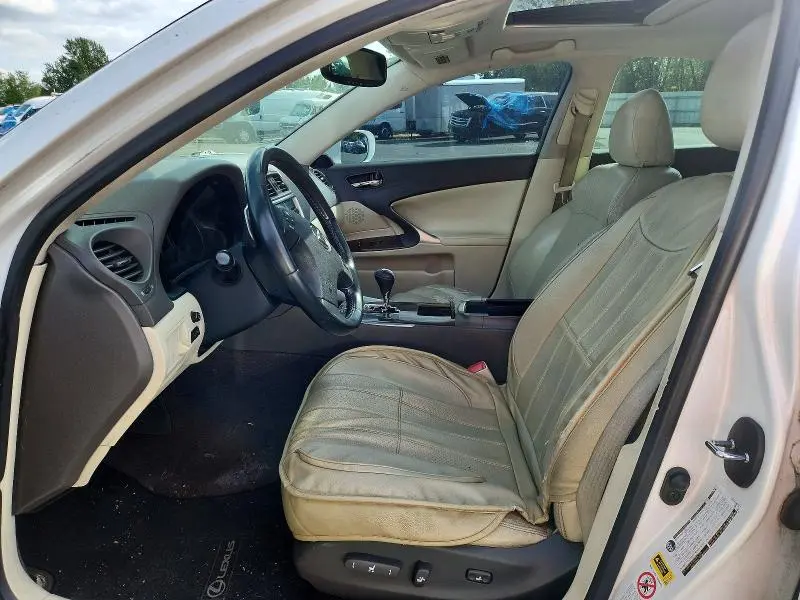 2010 LEXUS IS 250 BASE  