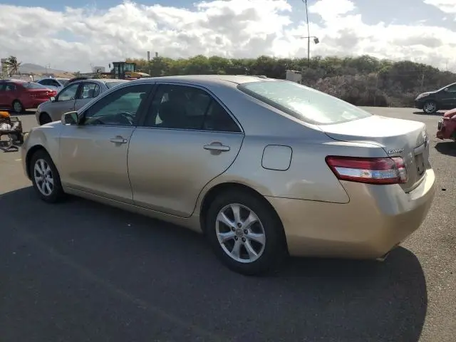 2010 TOYOTA CAMRY SE  