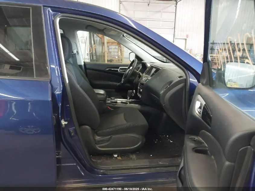 2019 NISSAN PATHFINDER S