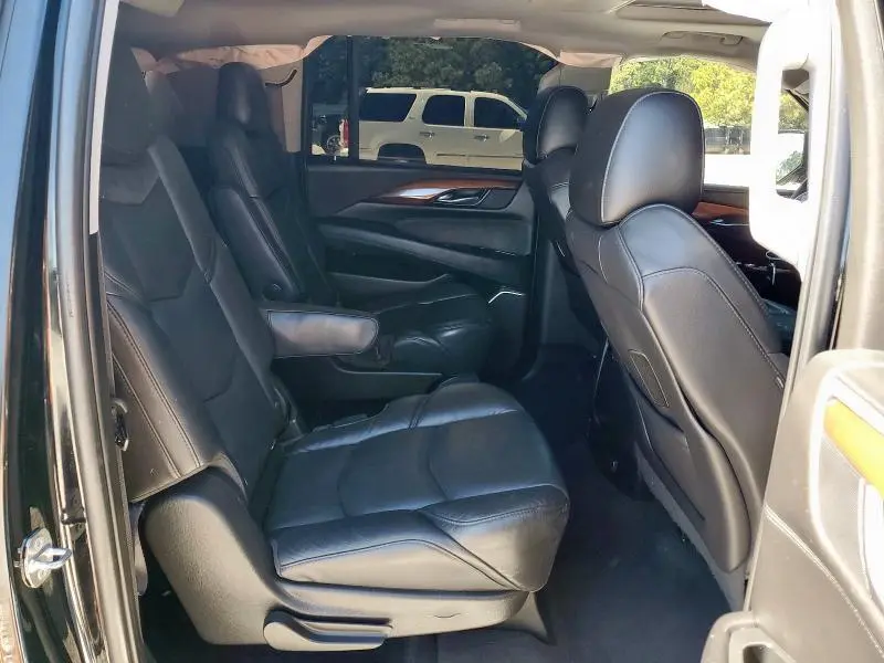 2018 CADILLAC ESCALADE ESV LUXURY  