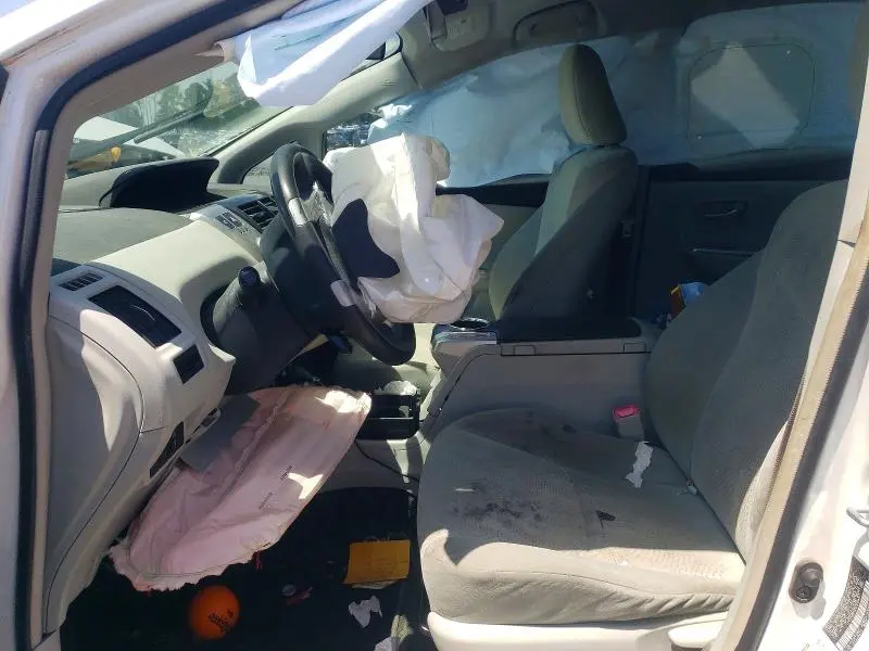 2012 TOYOTA PRIUS V TWO  
