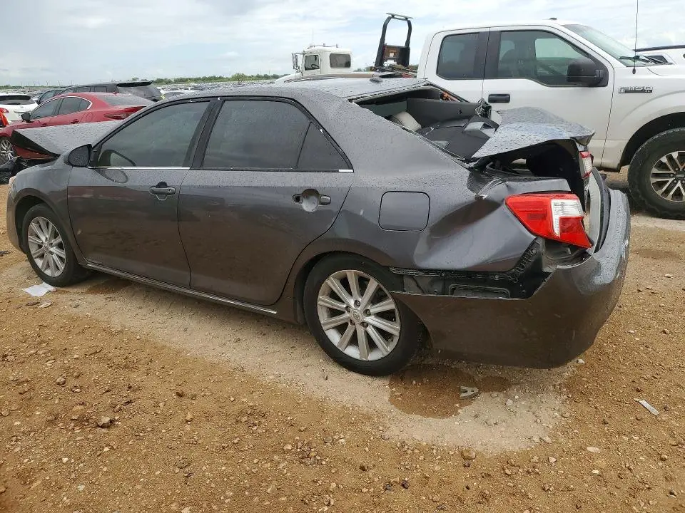 2012 TOYOTA CAMRY XLE  