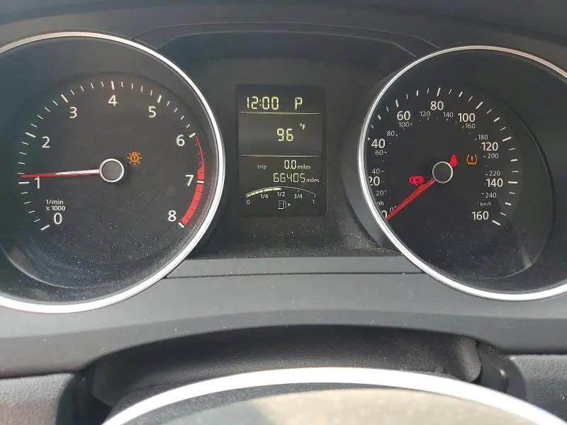 2015 VOLKSWAGEN JETTA BASE  