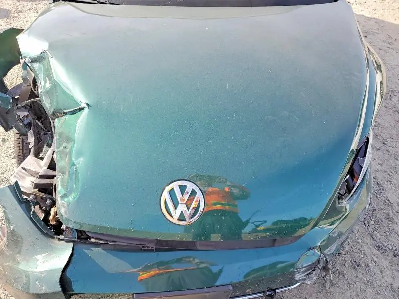 2017 VOLKSWAGEN BEETLE S  