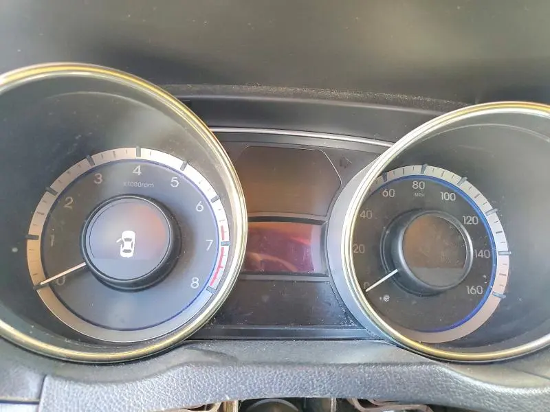 2012 HYUNDAI SONATA GLS  