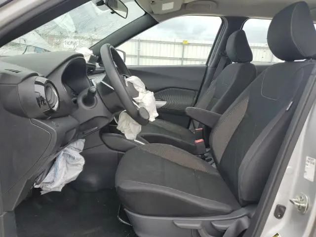2019 NISSAN KICKS S