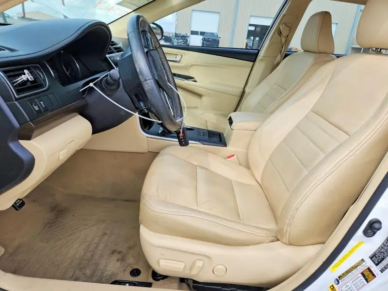 2017 TOYOTA CAMRY XLE  