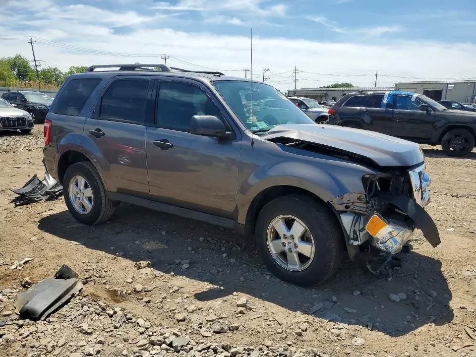 2012 FORD ESCAPE XLT  