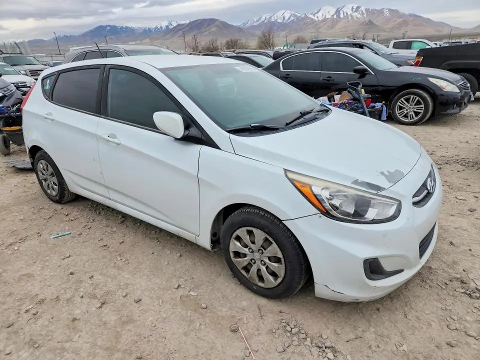 2016 HYUNDAI ACCENT SE  