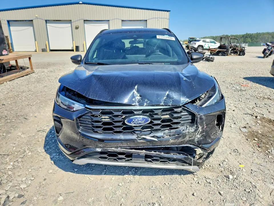 2023 FORD ESCAPE ST LINE  