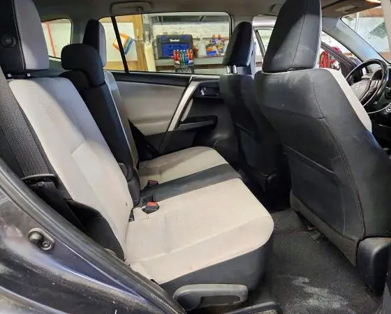 2017 TOYOTA RAV4 XLE  