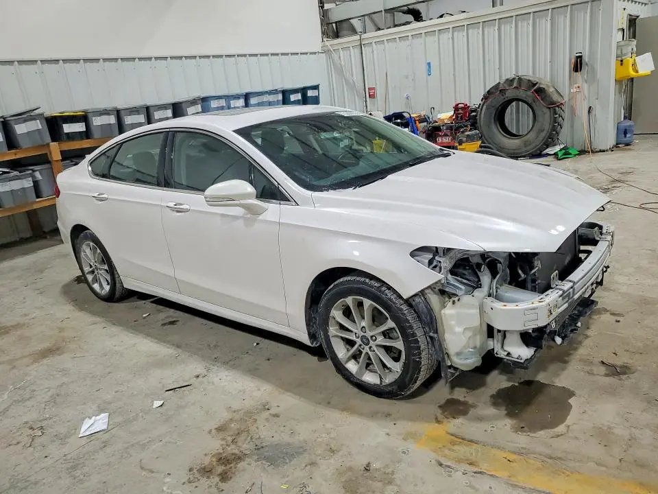 2019 FORD FUSION TITANIUM  