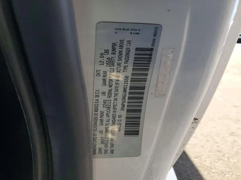 2010 VOLKSWAGEN NEW BEETLE   
