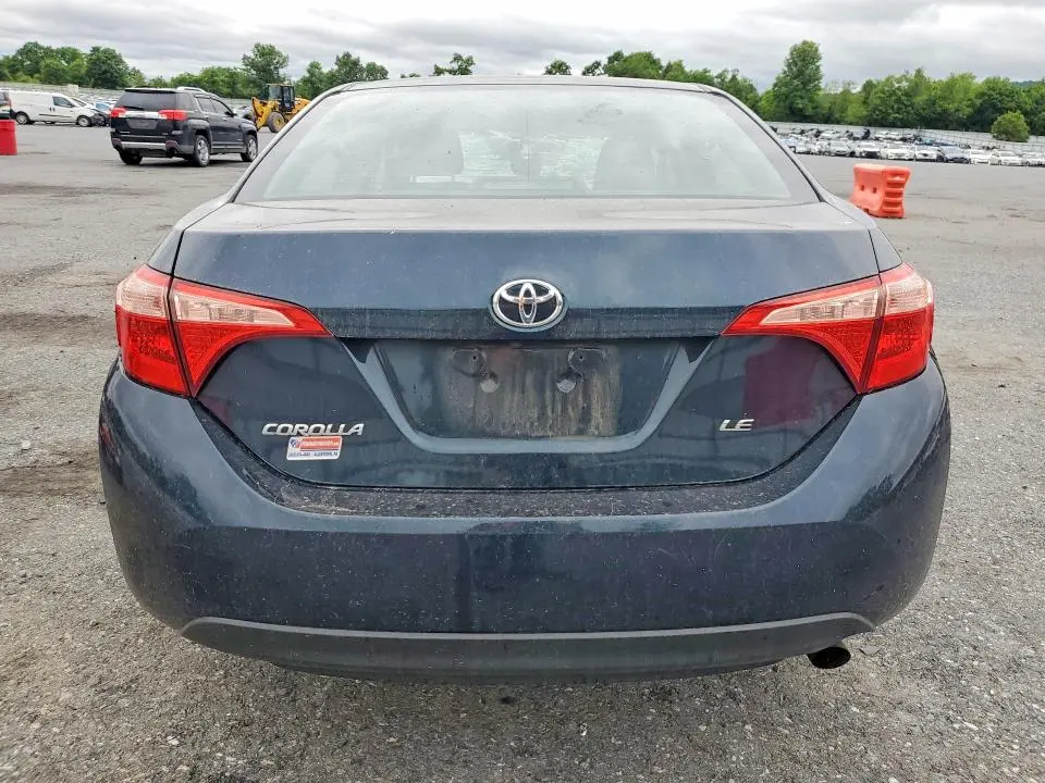 2018 TOYOTA COROLLA LE  