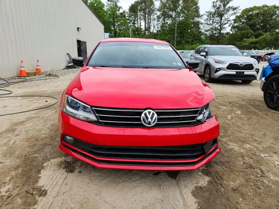 2016 VOLKSWAGEN JETTA SPORT  