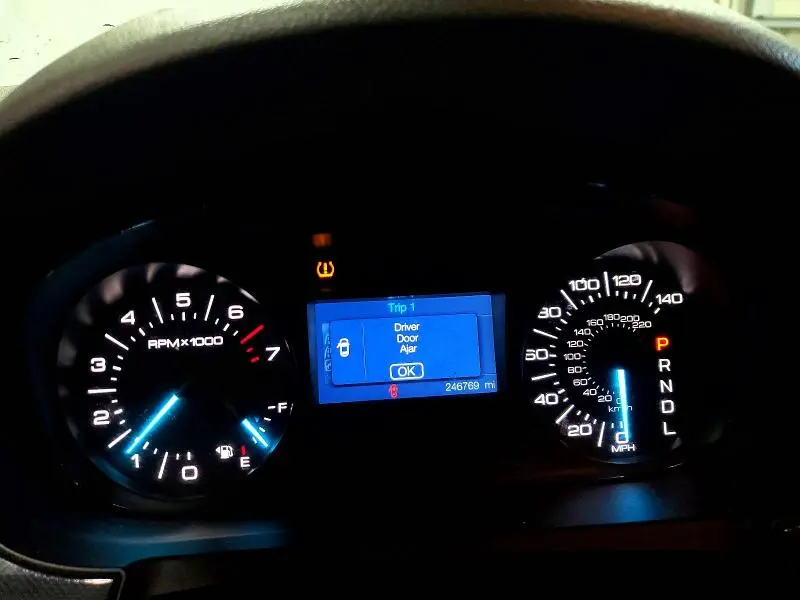 2011 FORD EDGE SE  