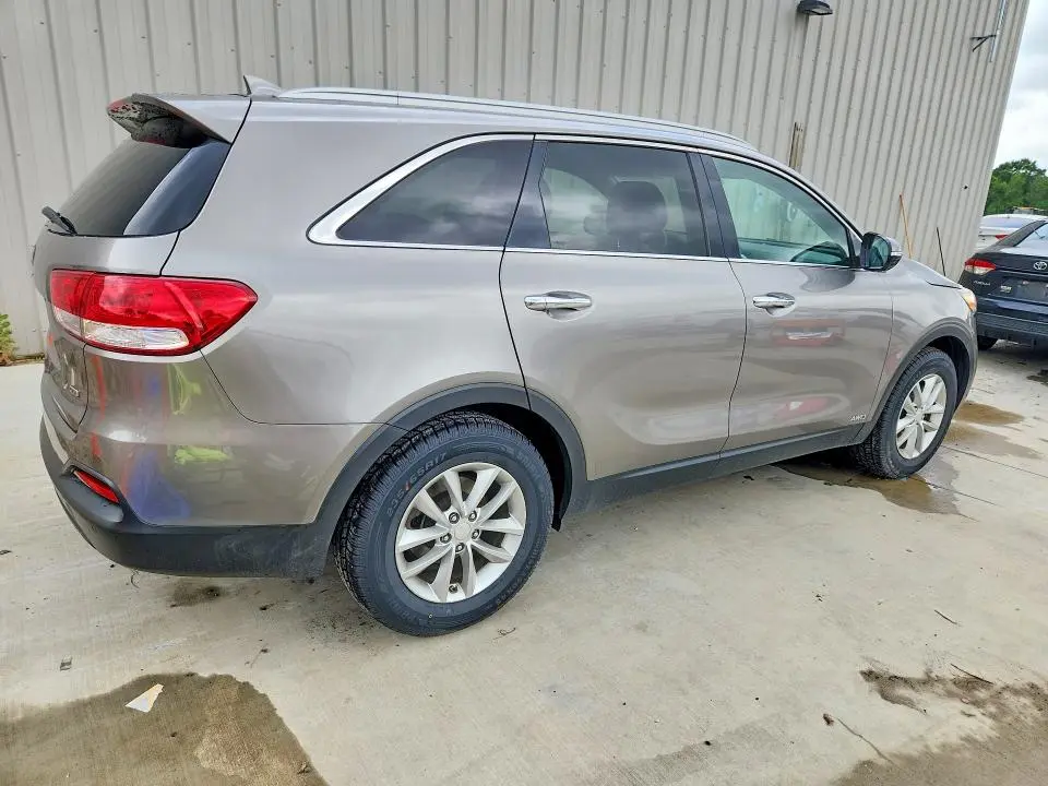 2016 KIA SORENTO LX  