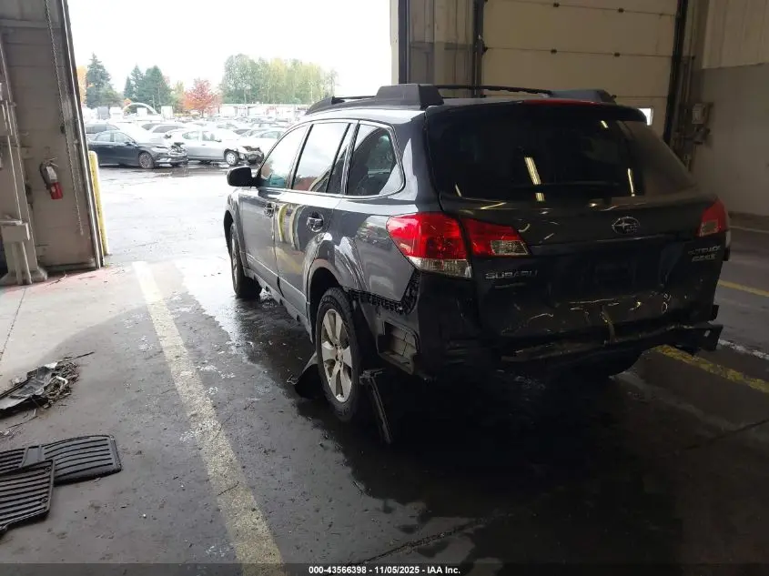 2010 SUBARU OUTBACK 2.5I LIMITED