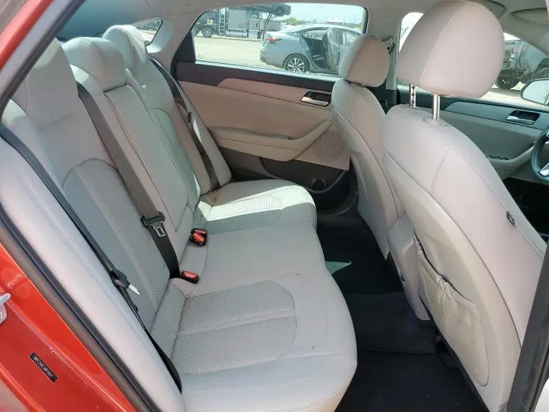 2018 HYUNDAI SONATA SE  