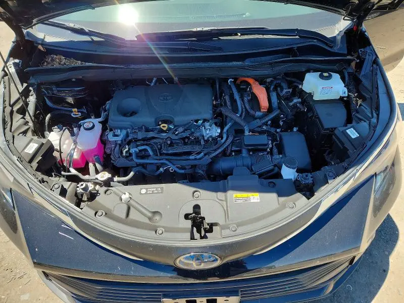 2025 TOYOTA SIENNA XLE 7-PASSENGER  