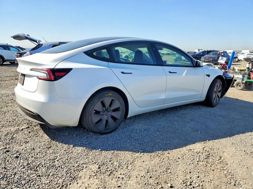2025 TESLA MODEL 3   