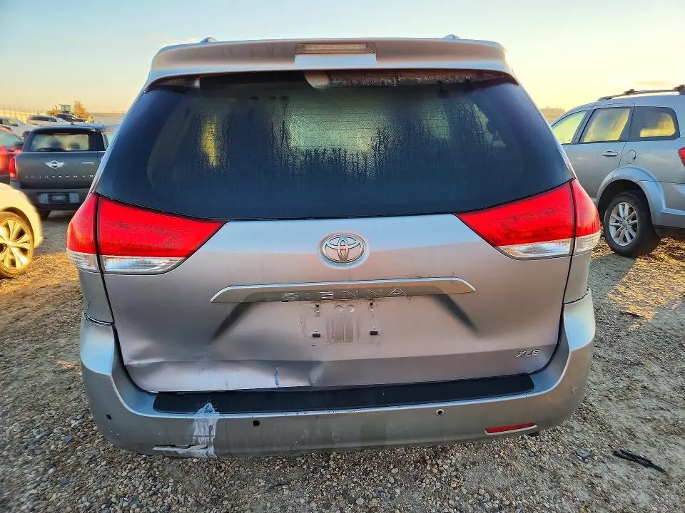 2011 TOYOTA SIENNA XLE 8-PASSENGER  