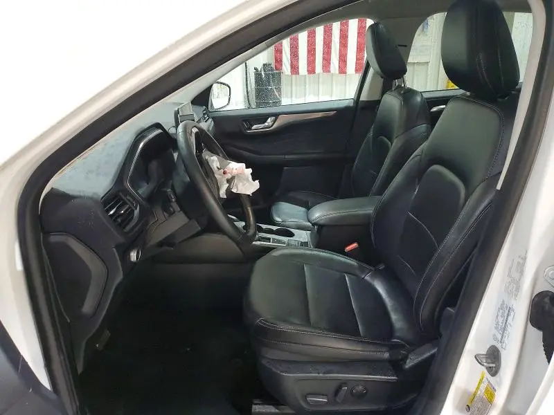 2022 FORD ESCAPE TITANIUM  