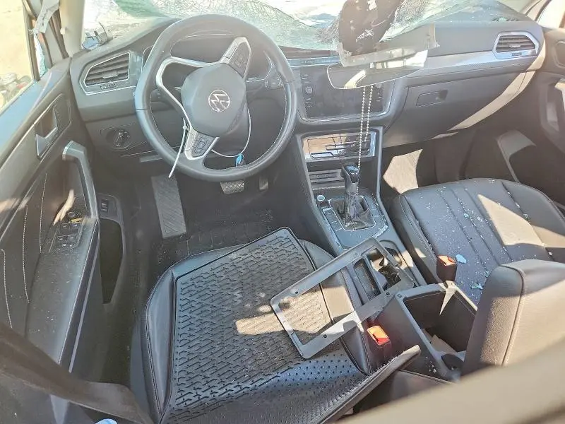 2022 VOLKSWAGEN TIGUAN SE  