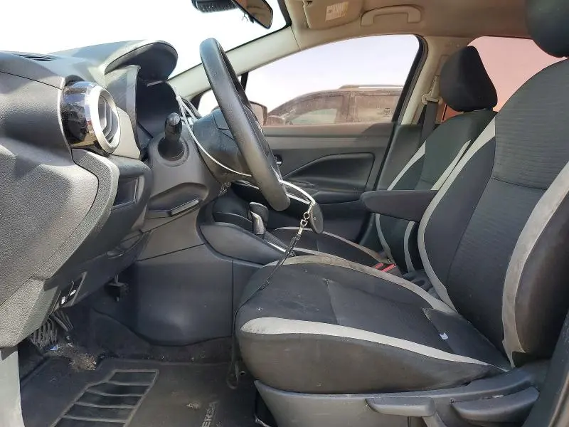 2020 NISSAN VERSA SV  