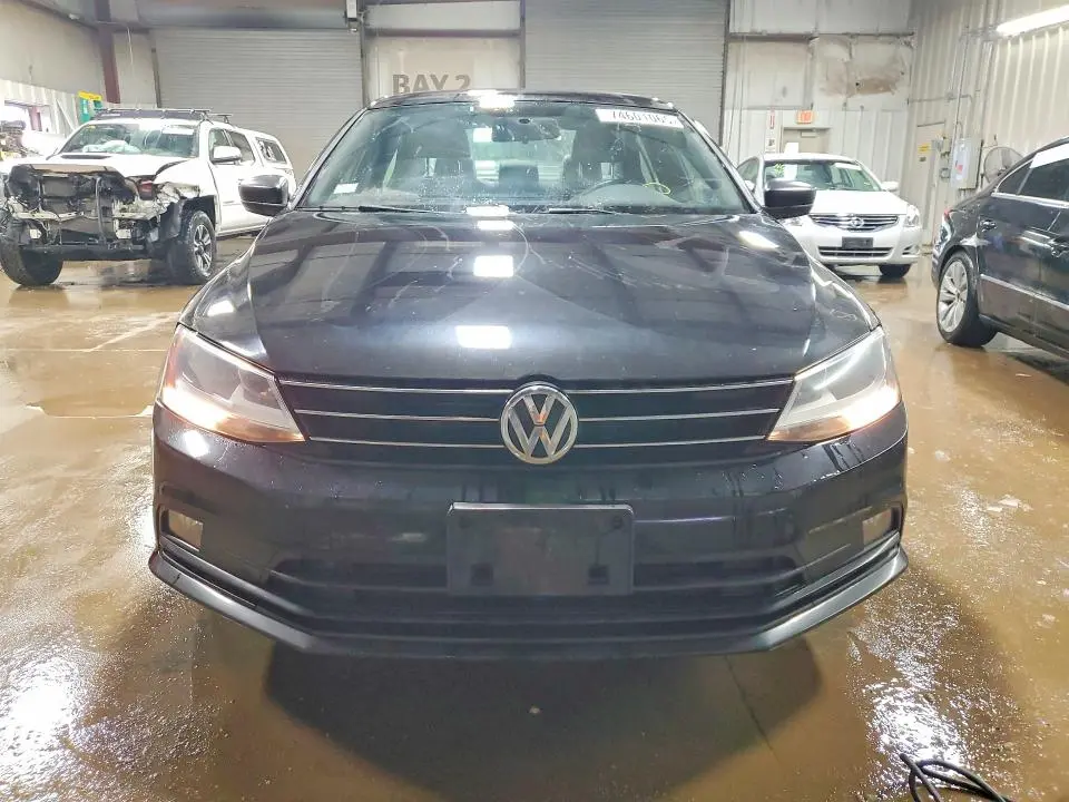 2015 VOLKSWAGEN JETTA SE  